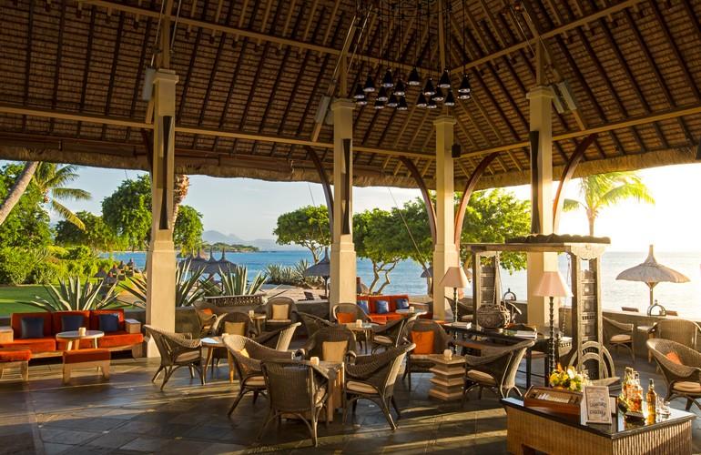 The Bar, The Oberoi Beach Resort