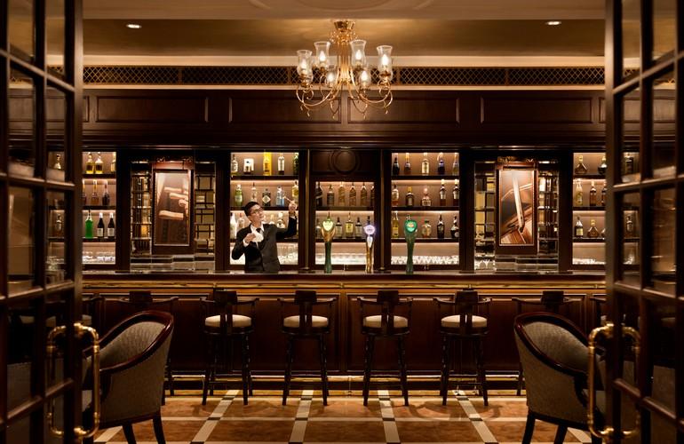 Gallery Bar, Sule Shangri-La