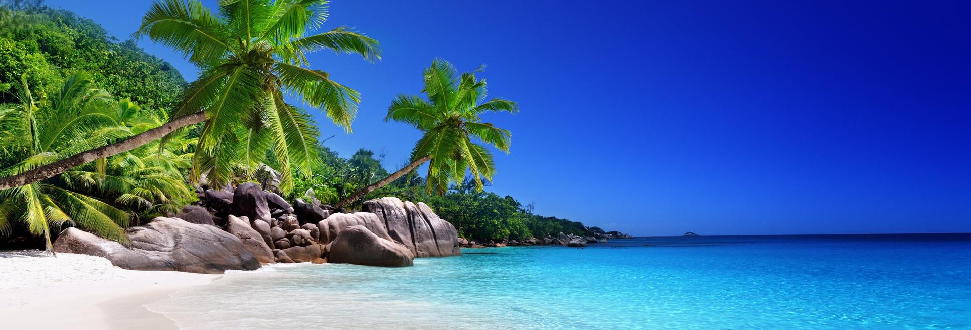 Beach, Praslin Island