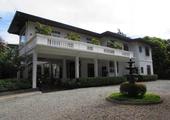 The Henry Hotel Manila