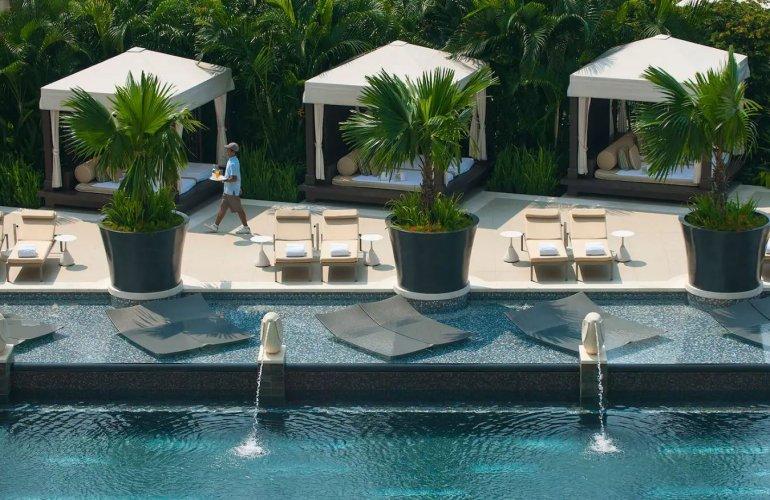 Swimming Pool, Mandarin Oriental