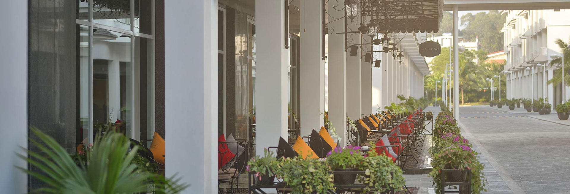 Paradise Suites Hotel
