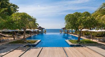 Crimson Resort and Spa Mactan