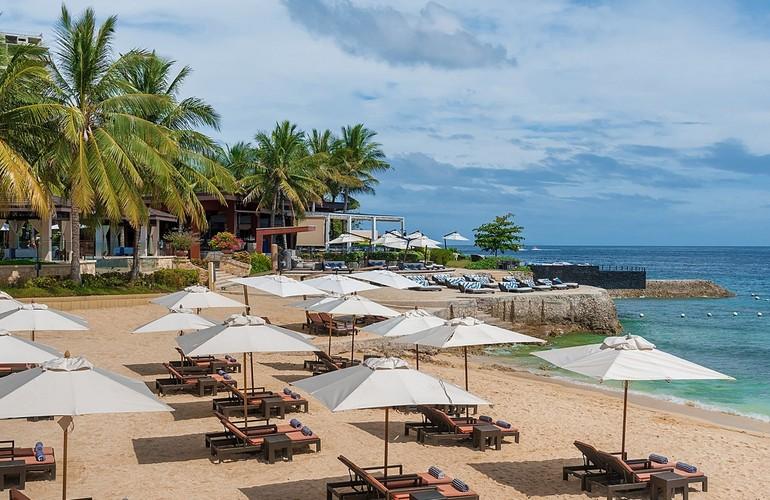 Crimson Resort and Spa Mactan