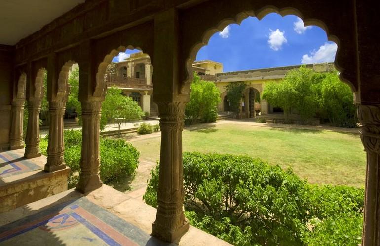 Courtyard, Chandelao Garh