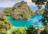 Island-hopping around Coron