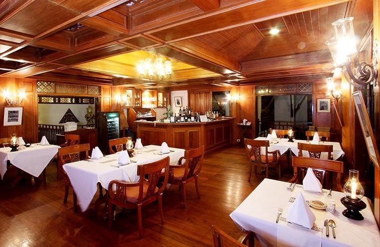 Old Siam Beachfront Restaurant, Thavorn Beach Village Resort