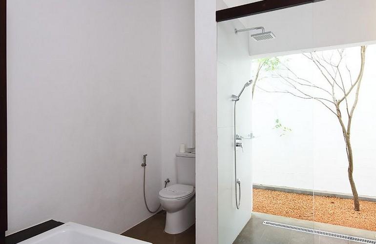 Bathroom, Sigiriya Jungles