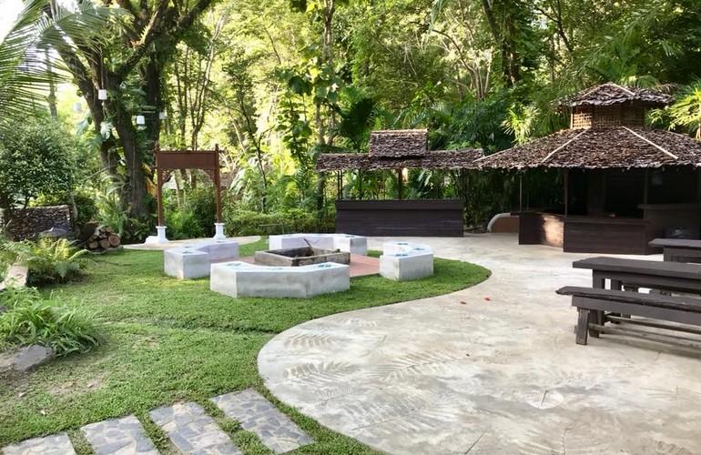 Fire pit, Fern Resort