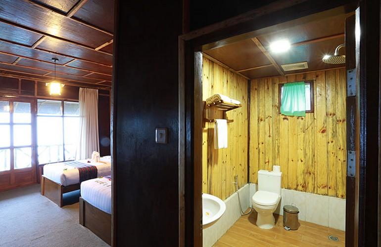 Superior room, Floral Breeze Hotel