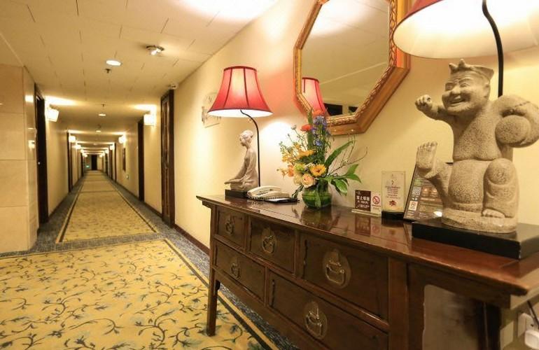 Corridor, Bell Tower Hotel Xi'an