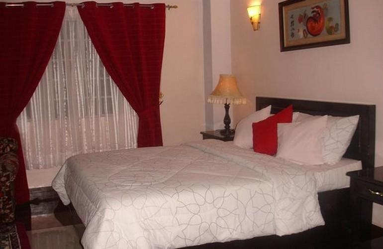 Bedroom, Masferre Country Inn and Restaurant