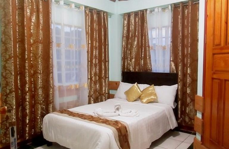 Bedroom, Masferre Country Inn and Restaurant