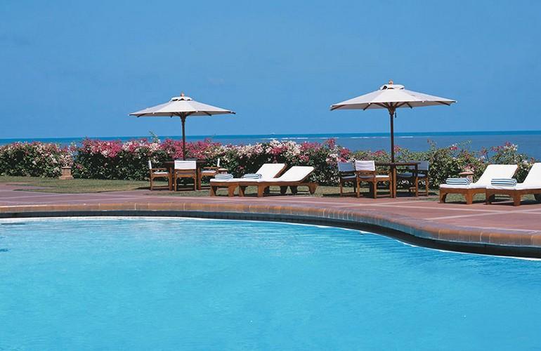 Swimming pool, Trident, Nariman Point