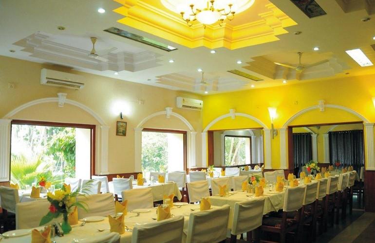 Restaurant, Hotel Badami Court