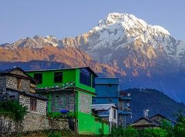 Tea House on a trek in the Annapurna Mountains, Bamboo Travel