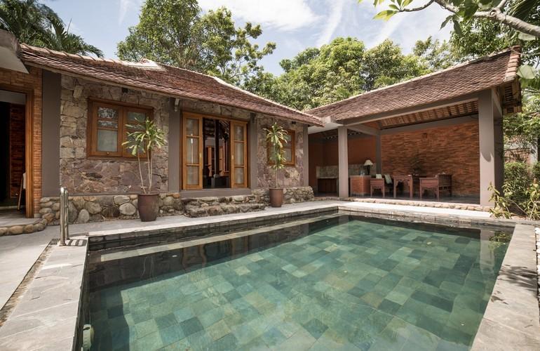 Traditional Vietnamese Pool House, Pilgrimage Village Boutique Resort & Spa