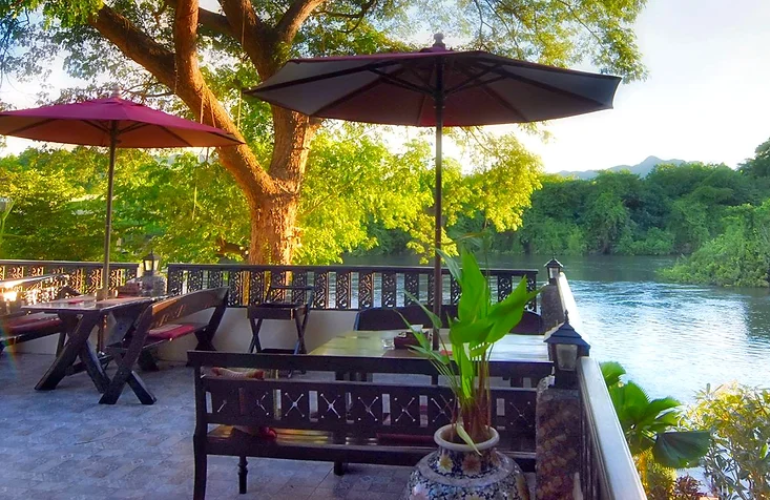 Riverside Restaurant