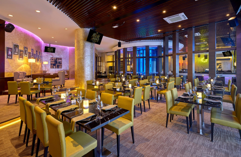 Traveller's Bar & Grill